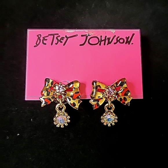 New Vintage! BETSEY JOHNSON Leaping Leopards Collection Bow Earrings. - Picture 1 of 6